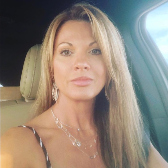 Meet your Posher, Lisa - Picture 7 of 9